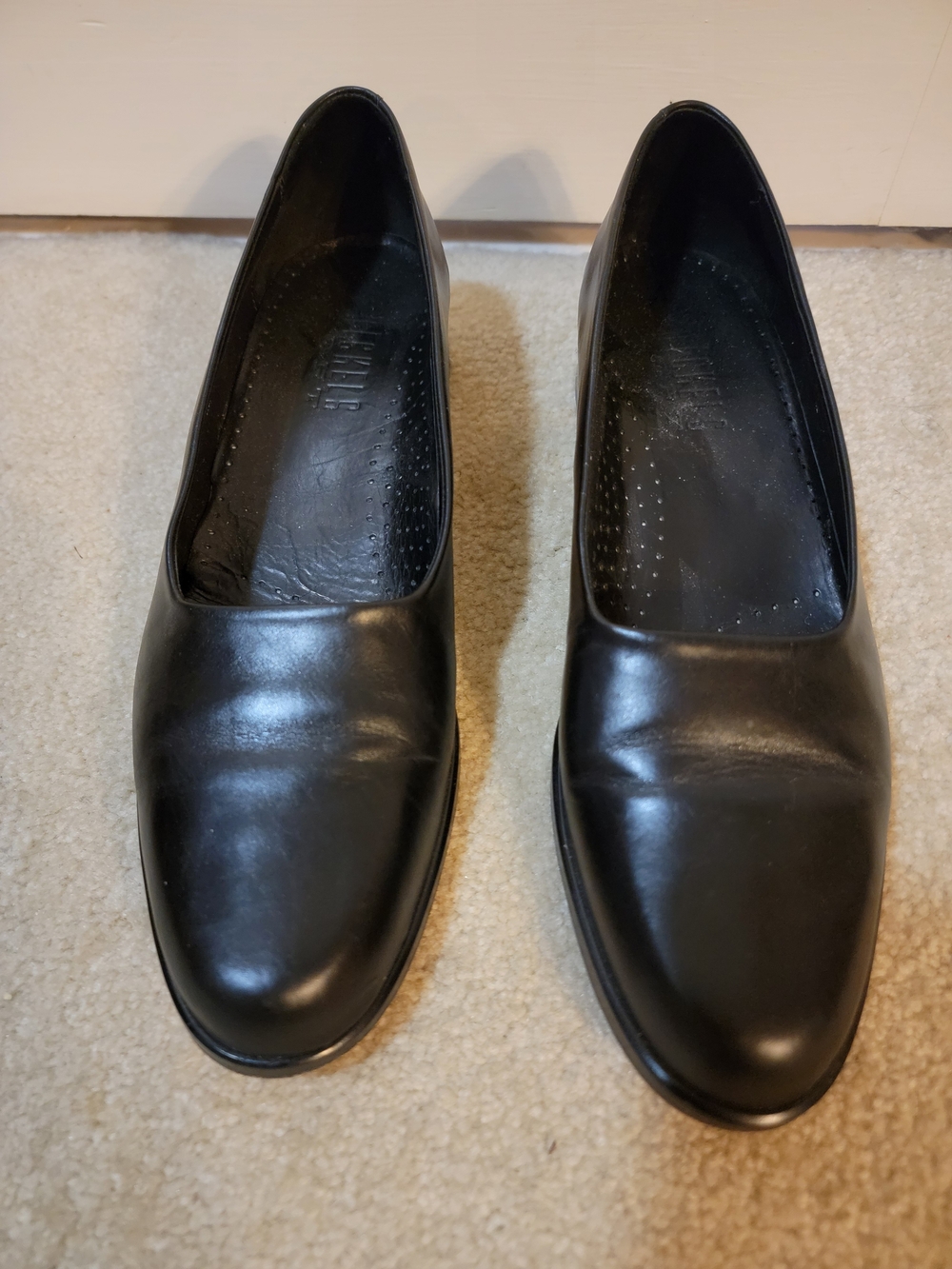 Nickles Classic Black Women’s Leather Slip-On Flats Size 11N